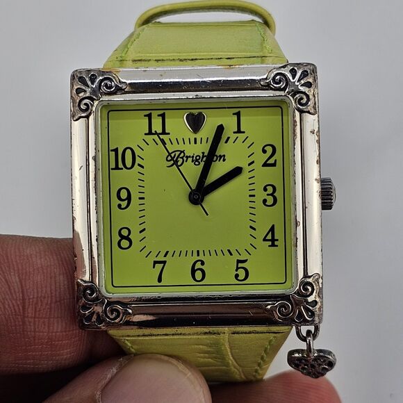Brighton St Moritz Women's Watch 34MM Lime Green Dial Leather Bands New Battery - Picture 4 of 16
